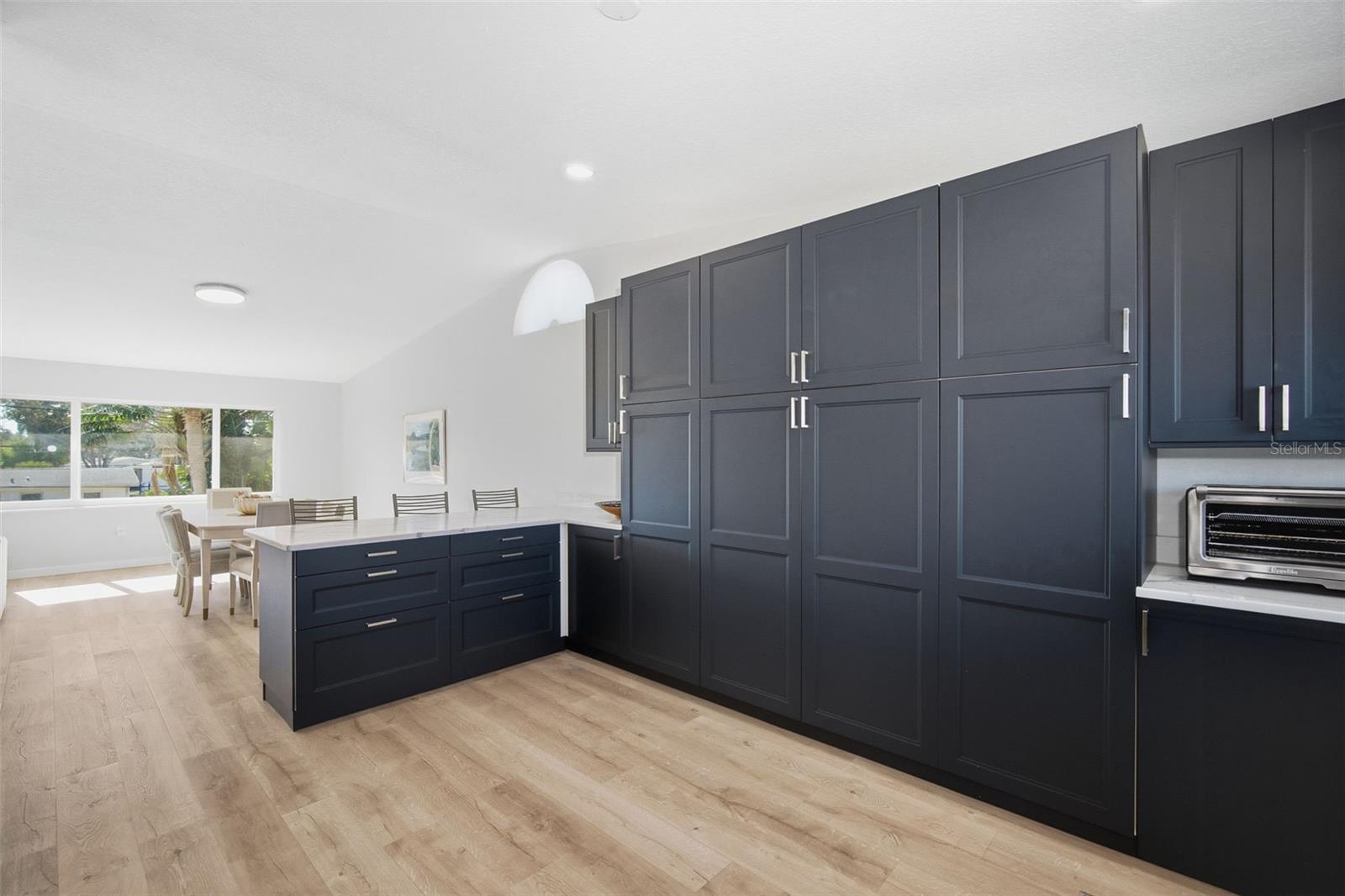 Image 10 of 55 For 1826 Nebraska Avenue Ne