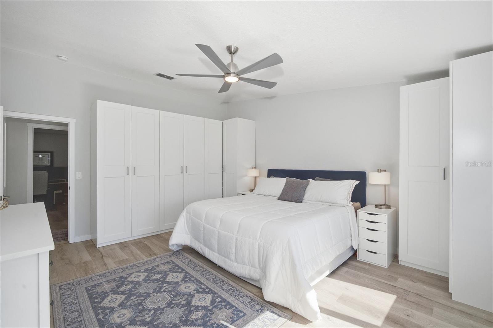 Image 21 of 55 For 1826 Nebraska Avenue Ne