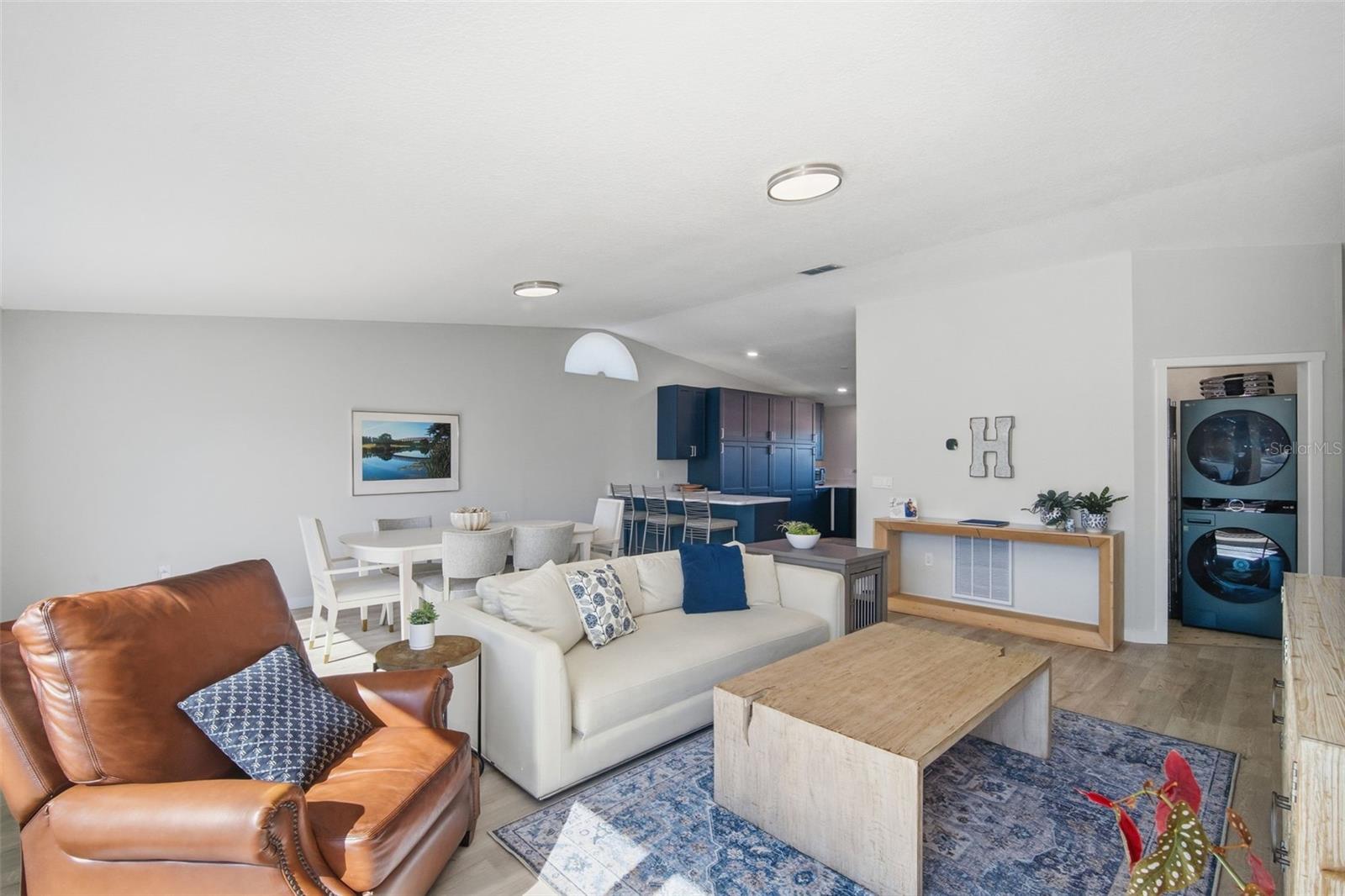 Image 7 of 55 For 1826 Nebraska Avenue Ne