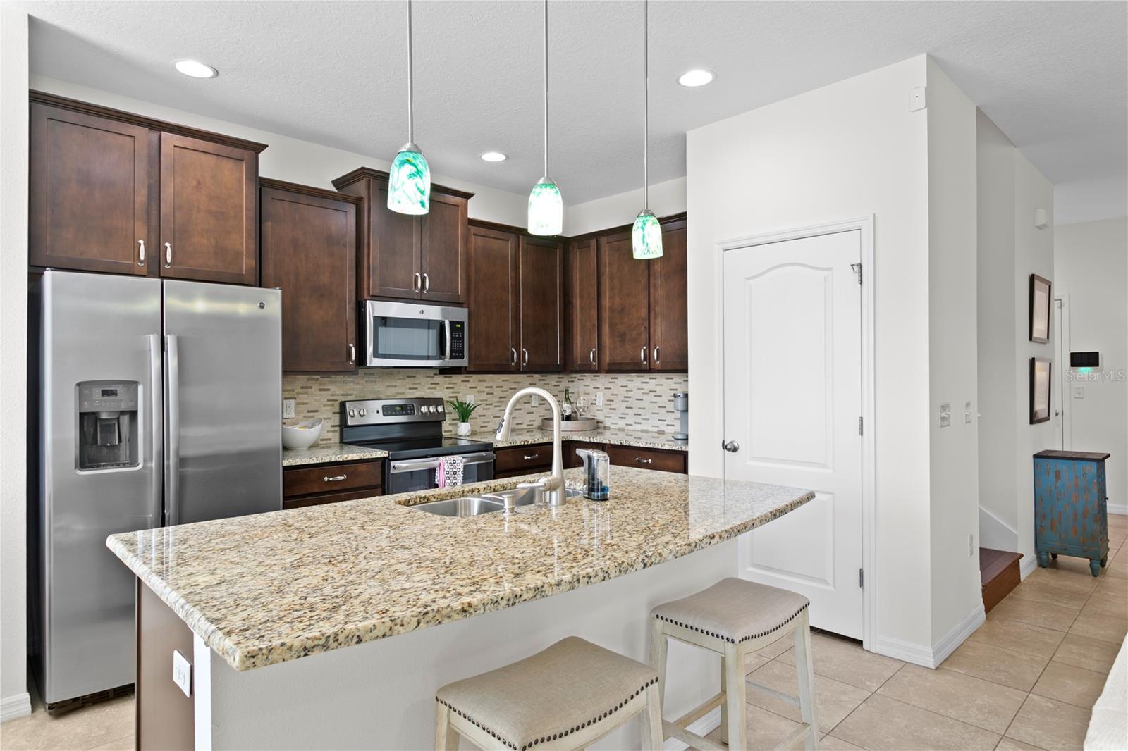 Image 10 of 55 For 610 53rd Avenue N