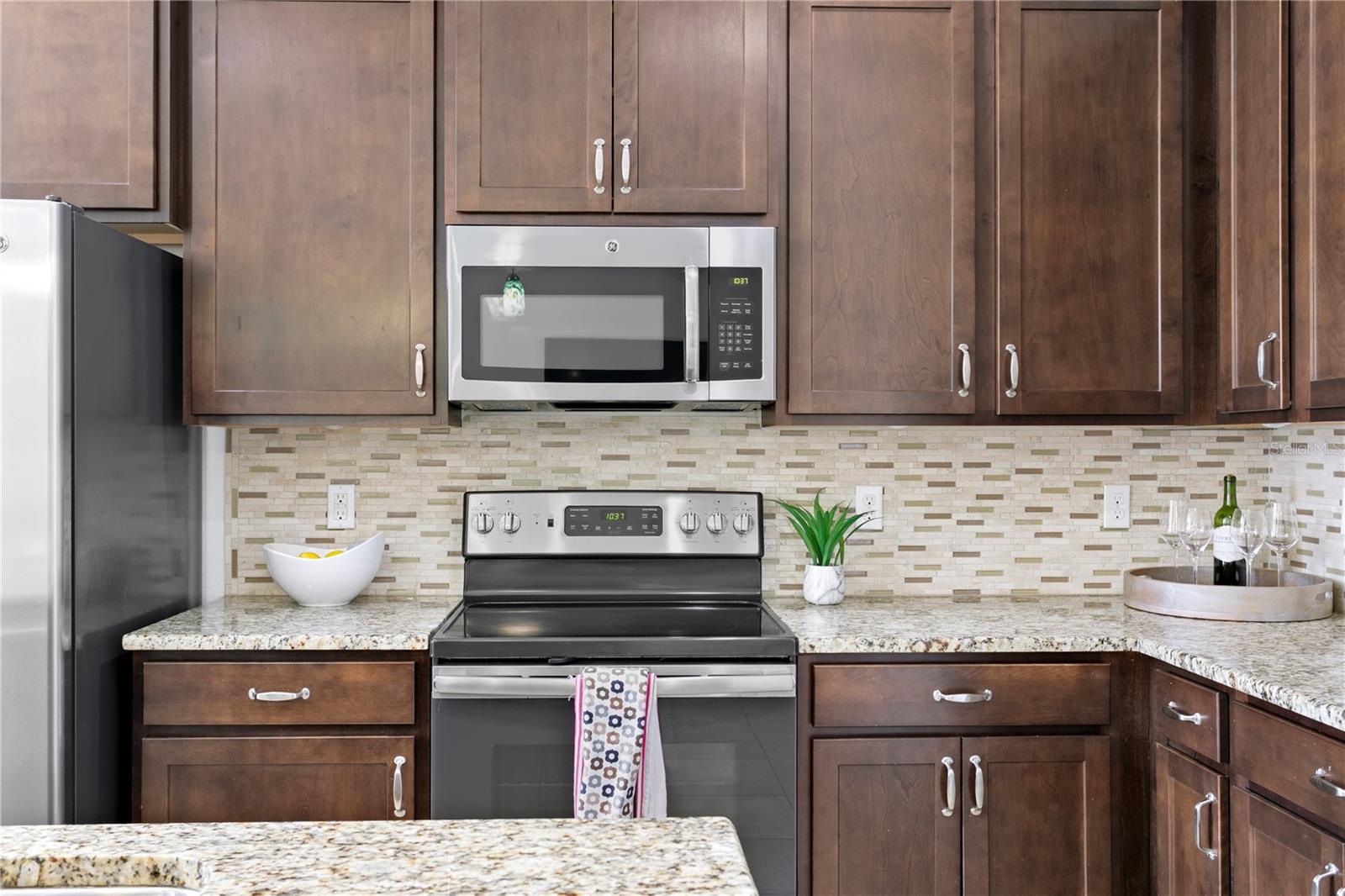 Image 12 of 55 For 610 53rd Avenue N