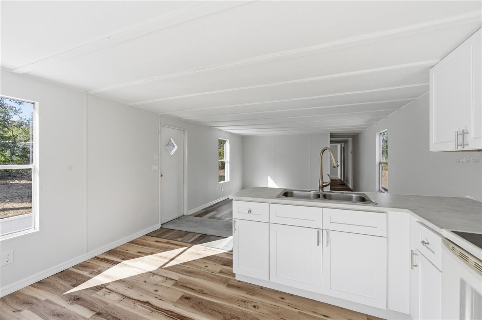 Image 14 of 32 For 8035 Rosella Court