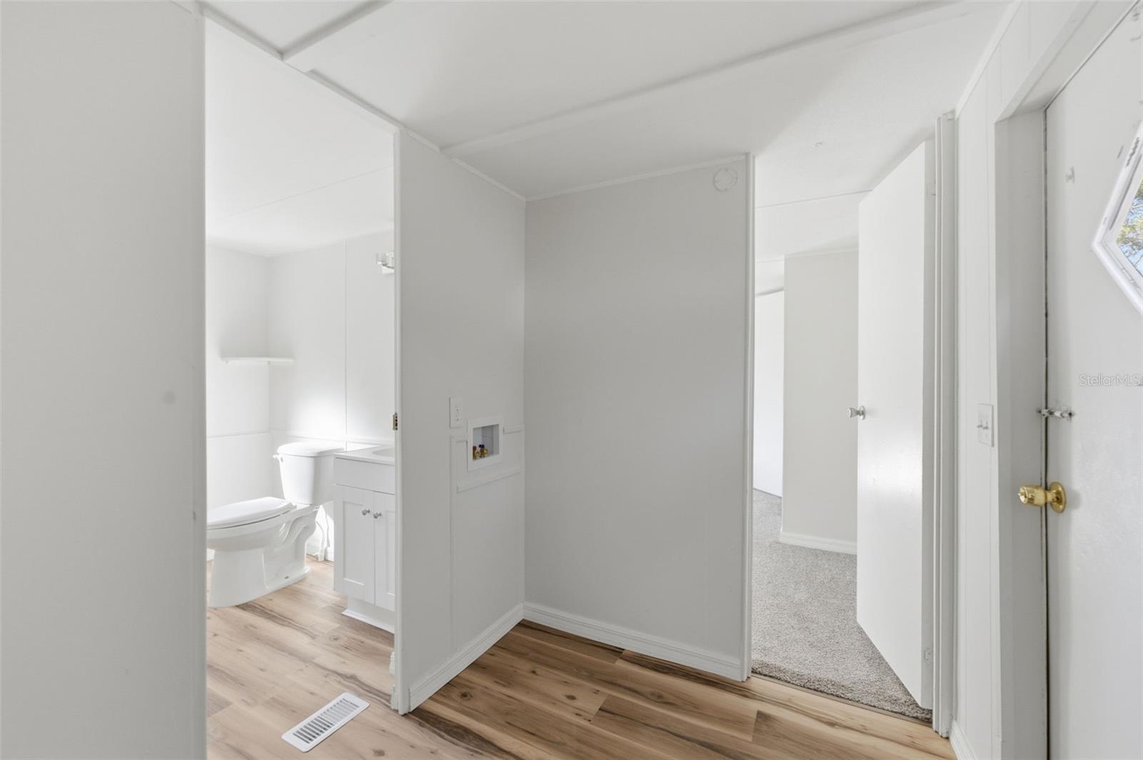 Image 18 of 32 For 8035 Rosella Court