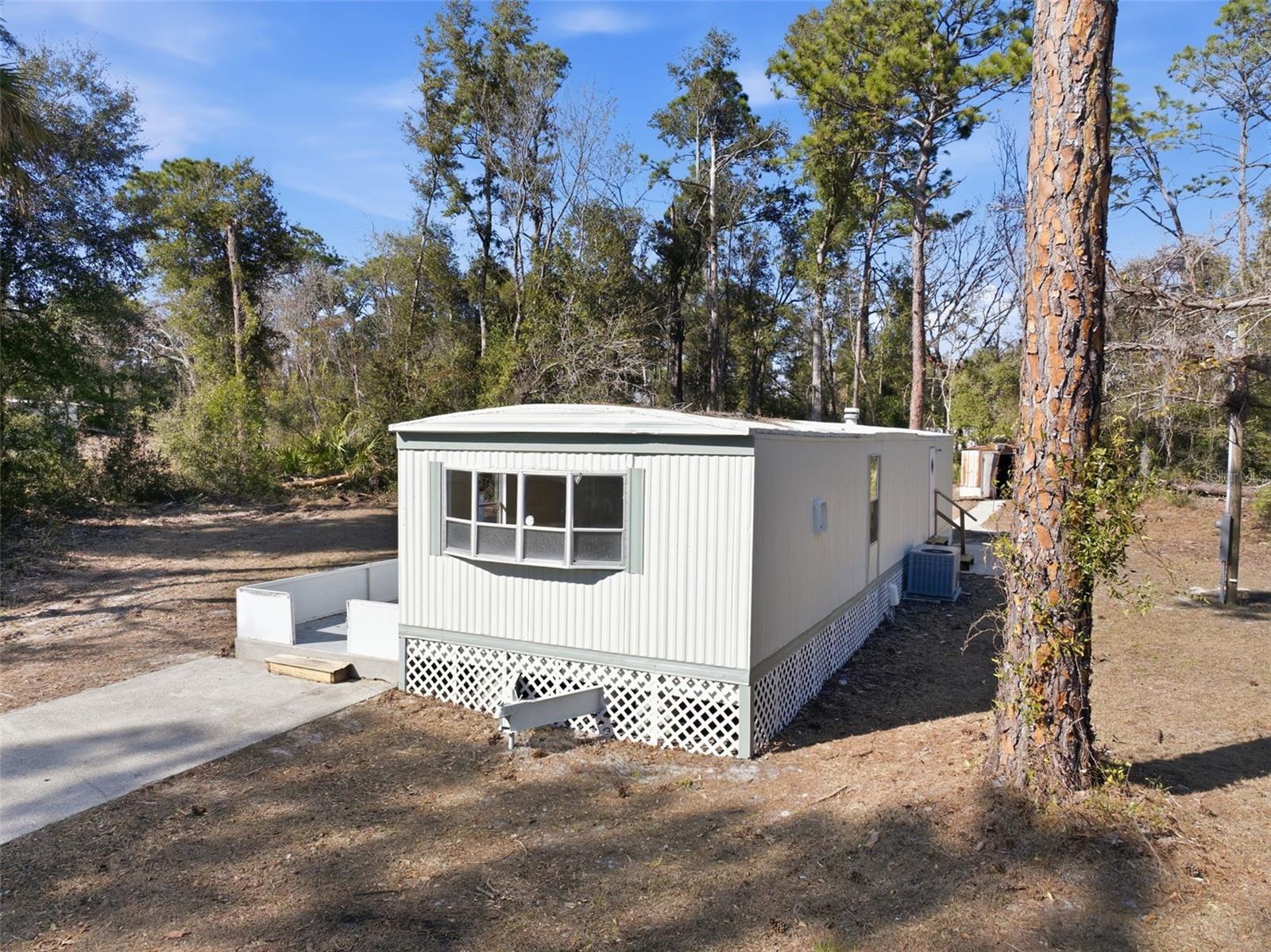 Image 29 of 32 For 8035 Rosella Court