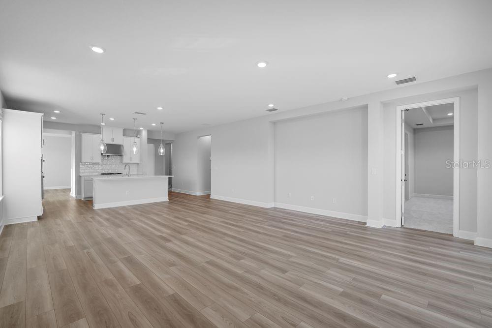 Listing photo id 4 for 1669 Anson Lane