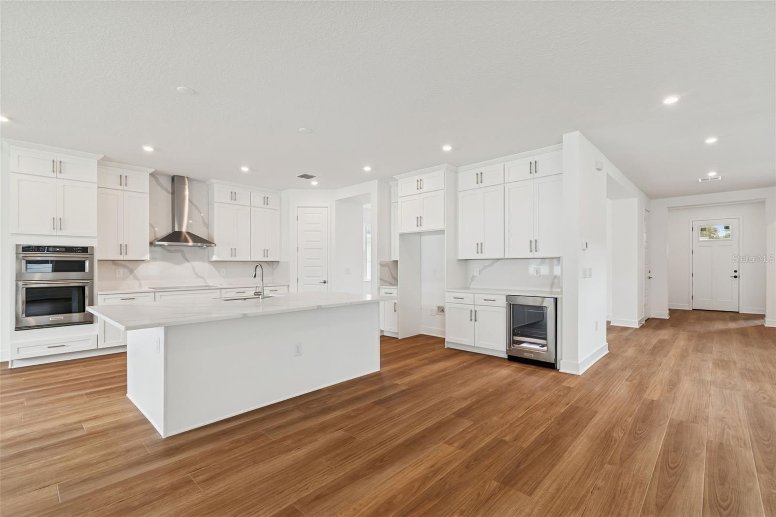 Image 12 of 53 For 804 Peninsular Street