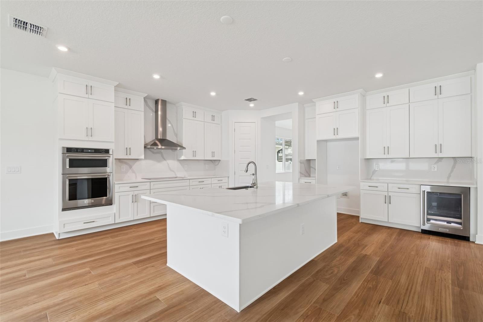 Image 13 of 53 For 804 Peninsular Street