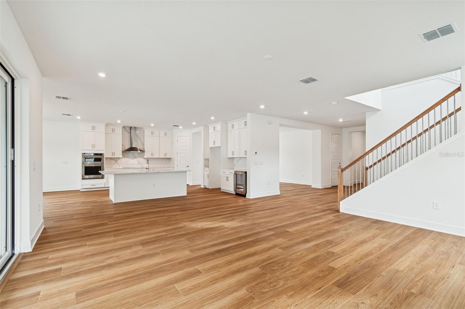 Image 23 of 53 For 804 Peninsular Street