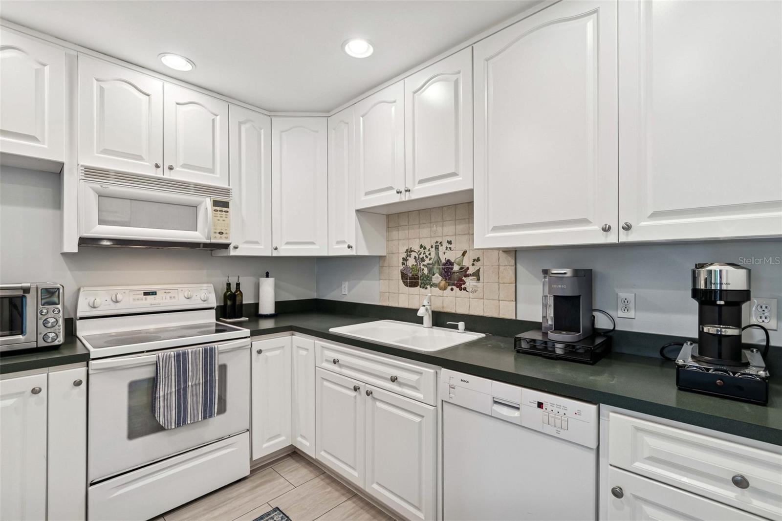 Image 21 of 48 For 2417 Jetton Avenue