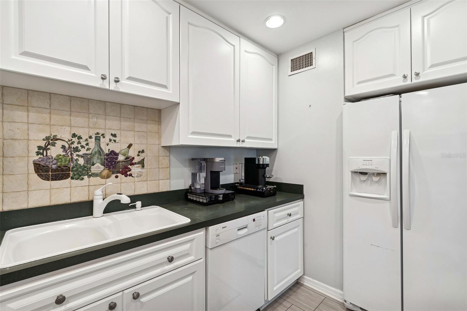 Image 24 of 48 For 2417 Jetton Avenue