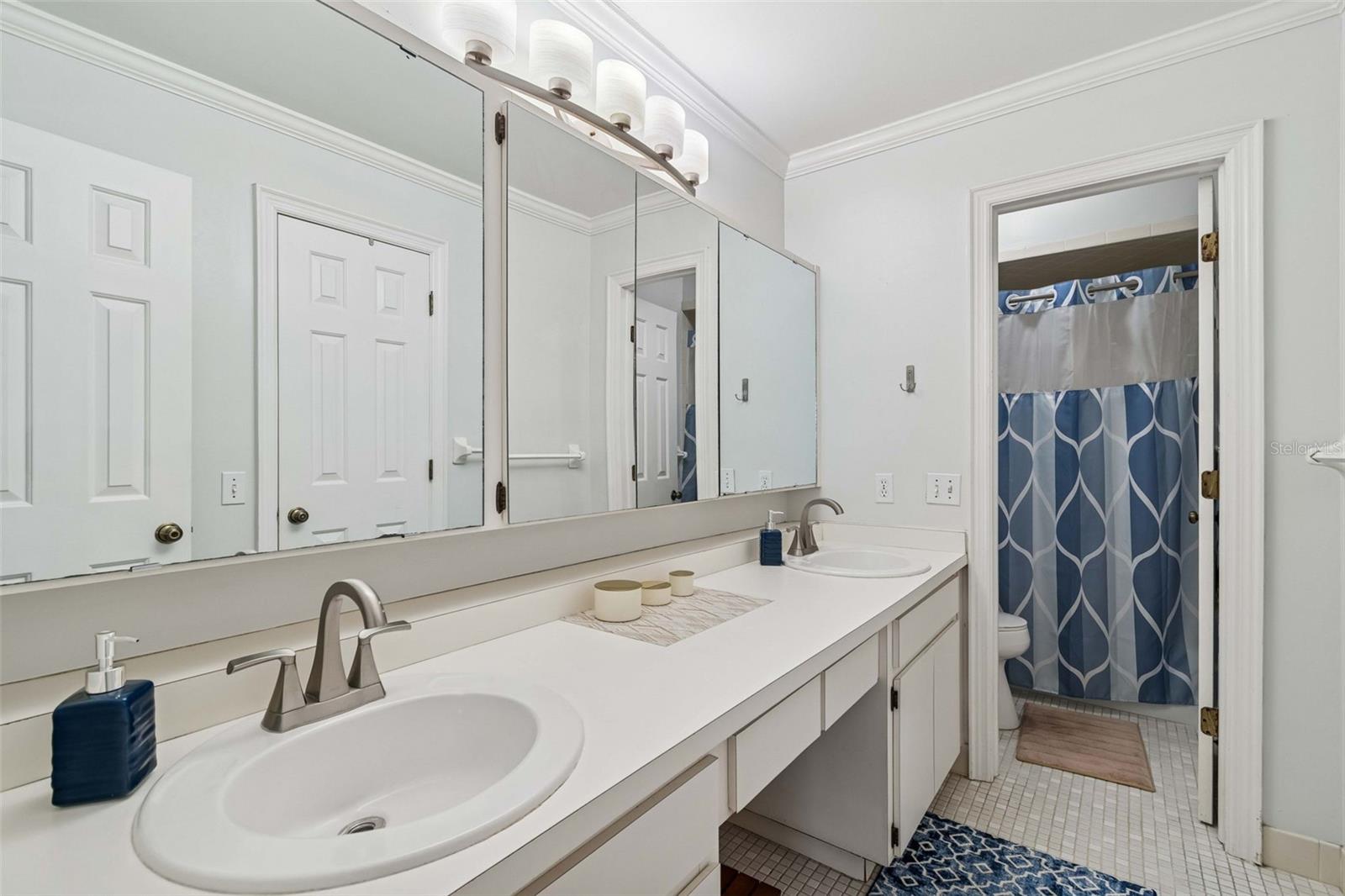 Image 33 of 48 For 2417 Jetton Avenue