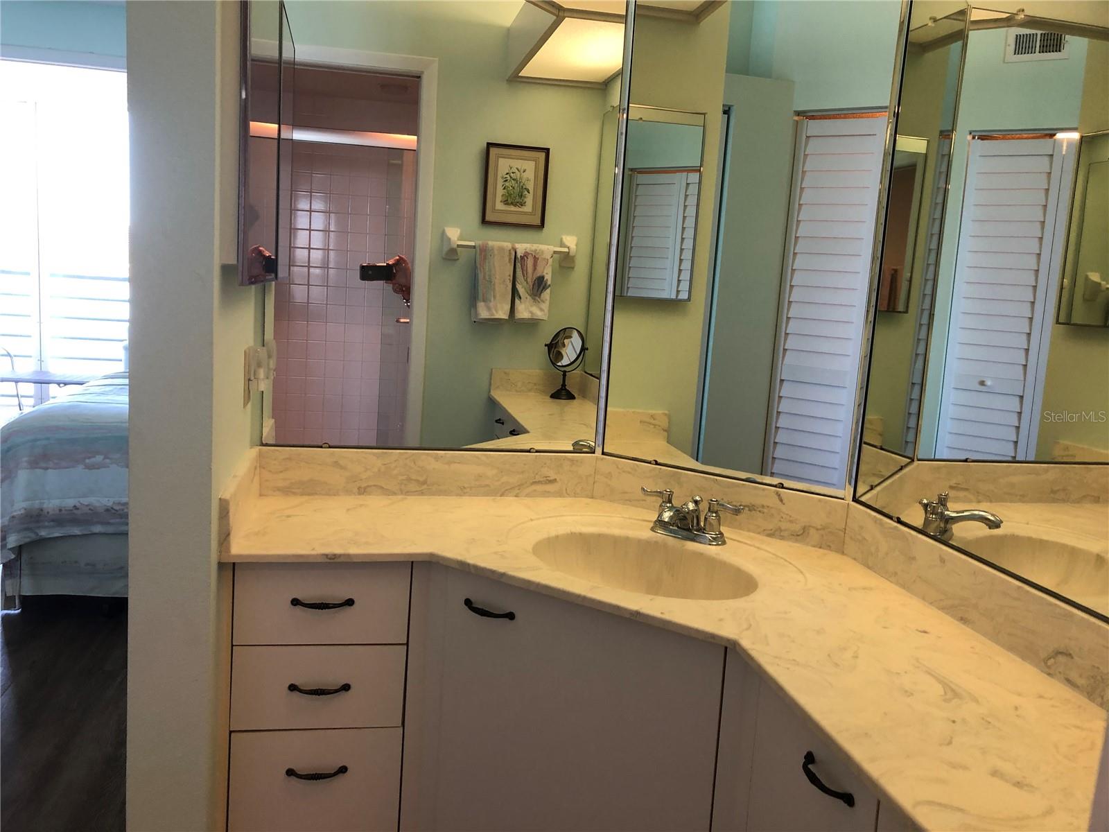 Image 17 of 49 For 8000 Sailboat Key Boulevard S 305