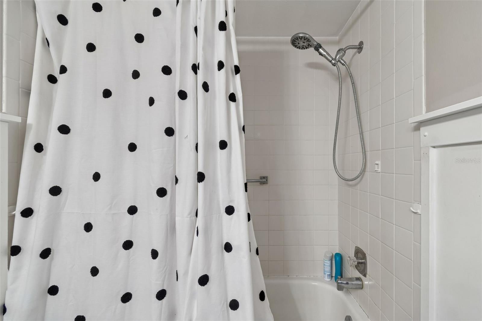 Image 23 of 43 For 2618 Cedar View Court 95b