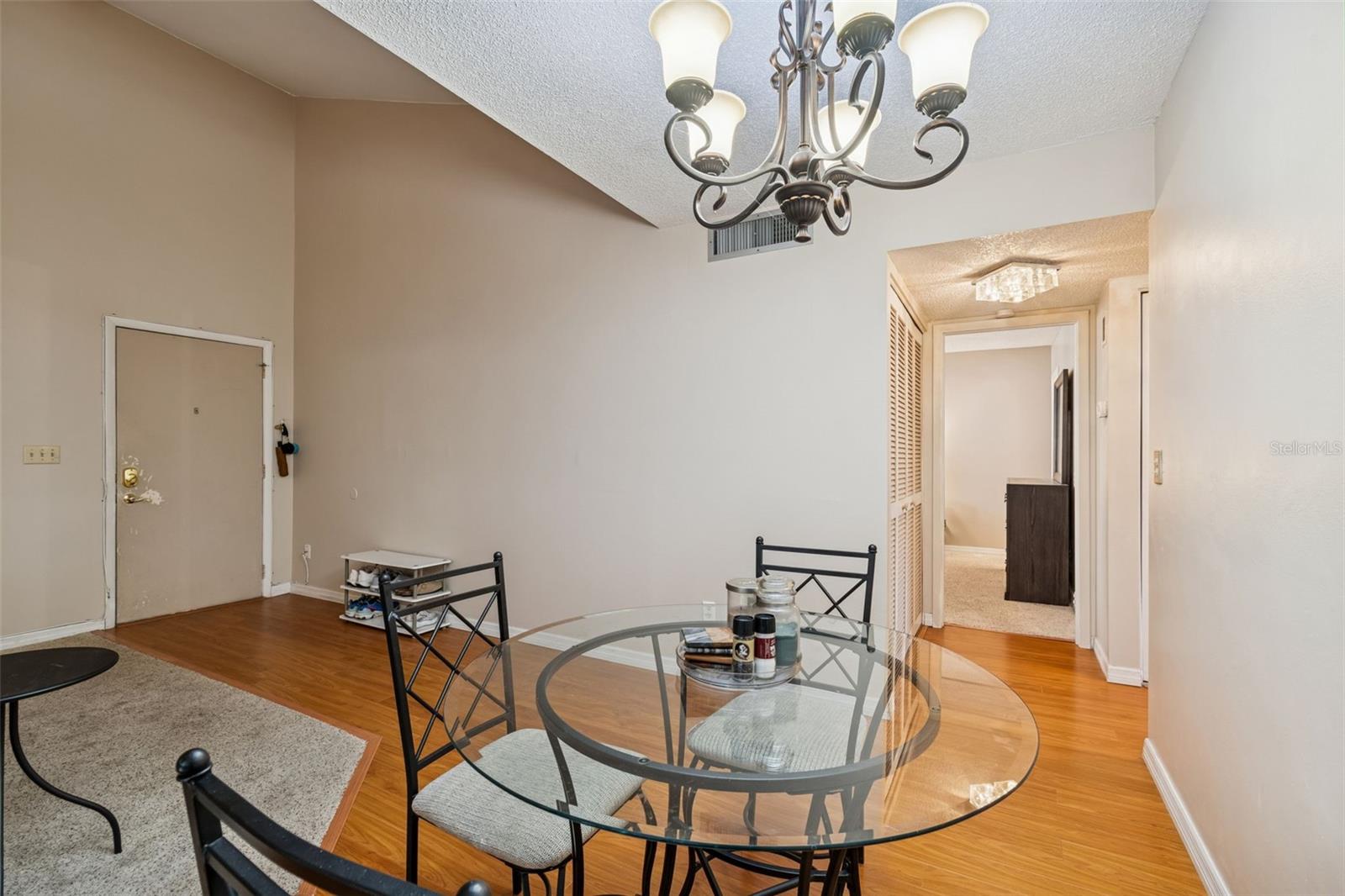 Image 8 of 43 For 2618 Cedar View Court 95b