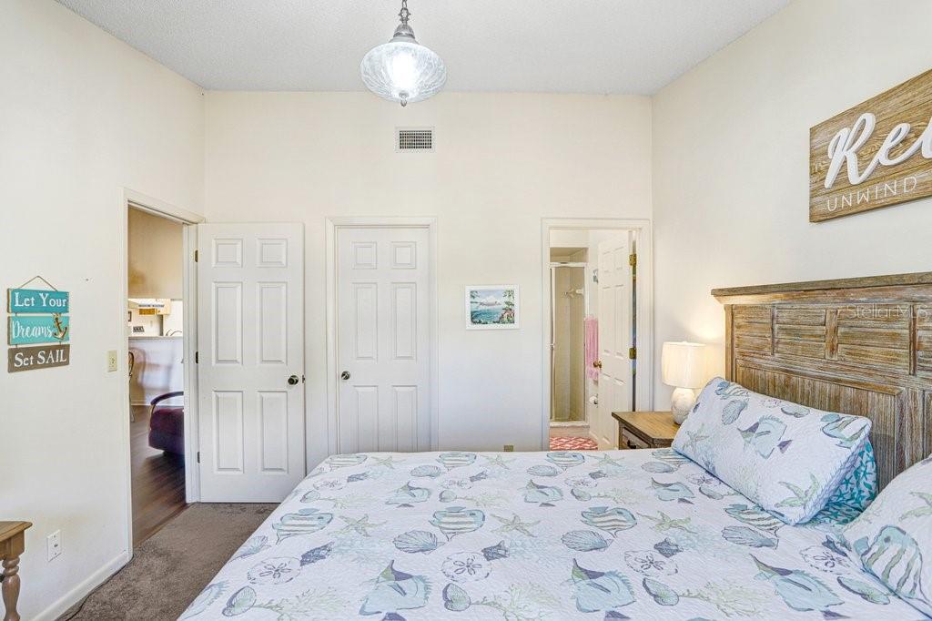 Image 11 of 23 For 38429 Cottonwood Place