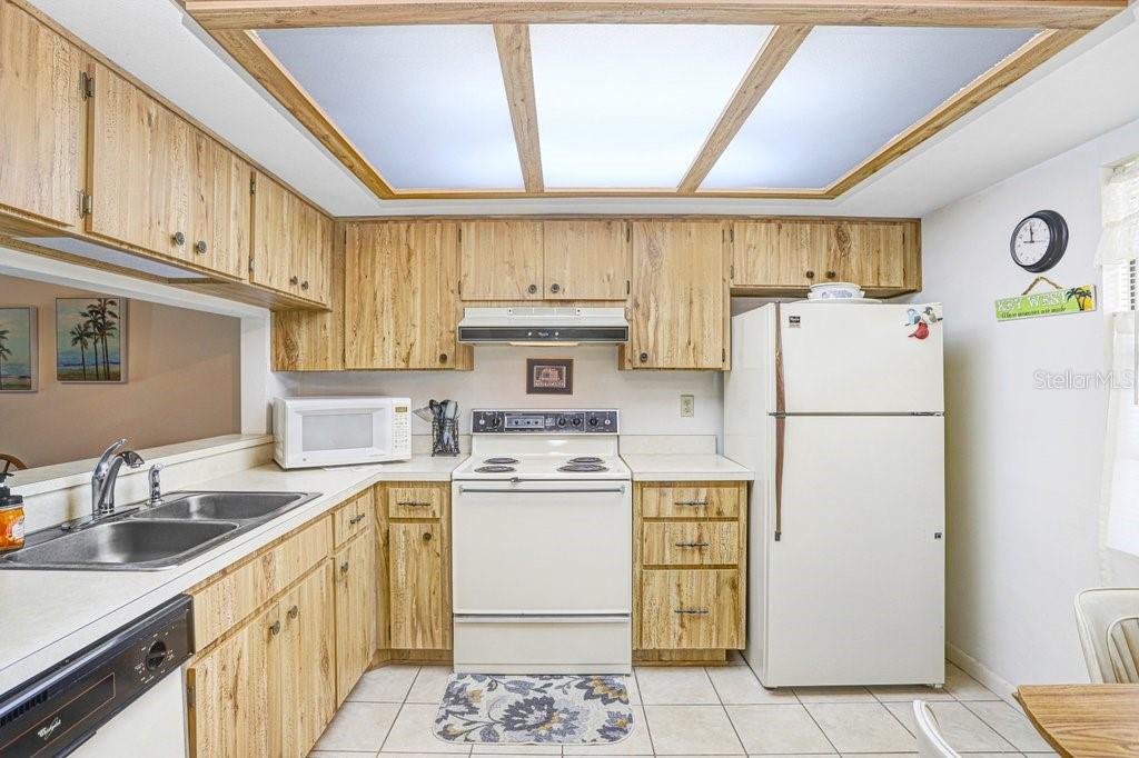 Image 3 of 23 For 38429 Cottonwood Place