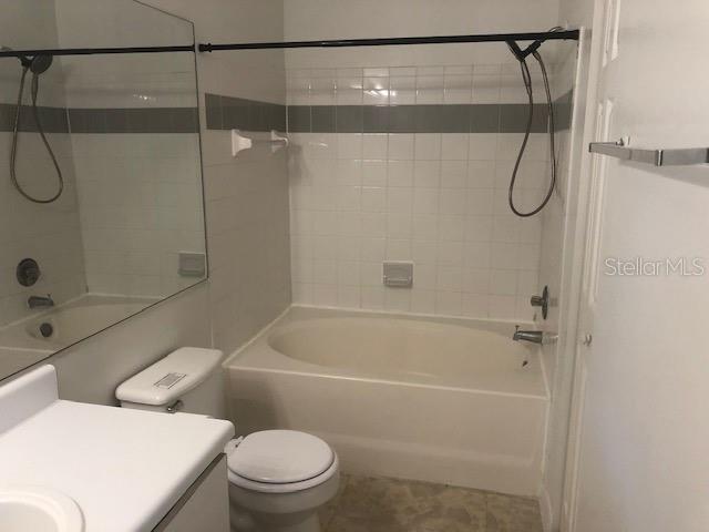 Image 5 of 9 For 5616 Pinnacle Heights Circle 304