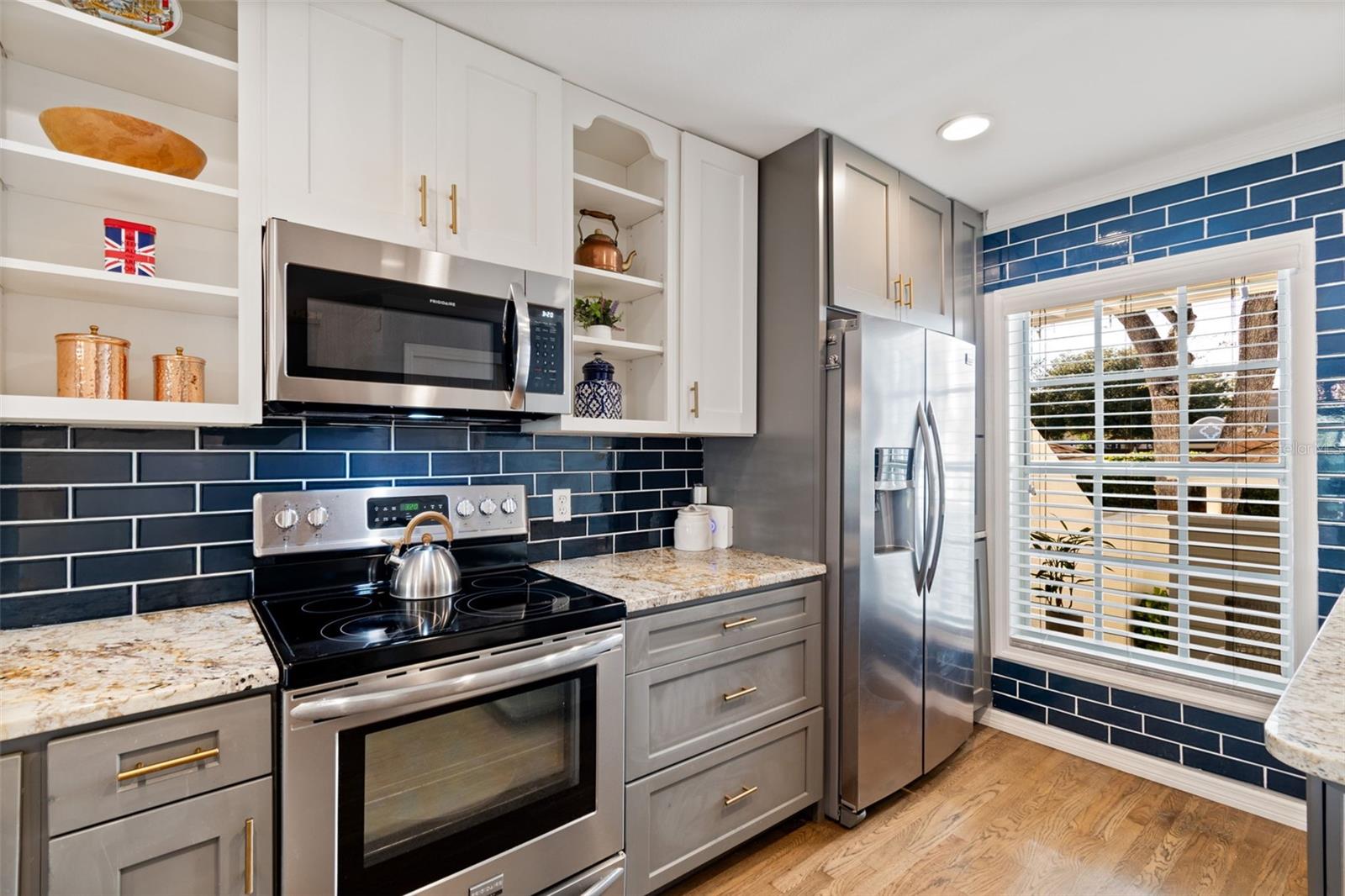 Image 16 of 86 For 5220 Russell Street 36