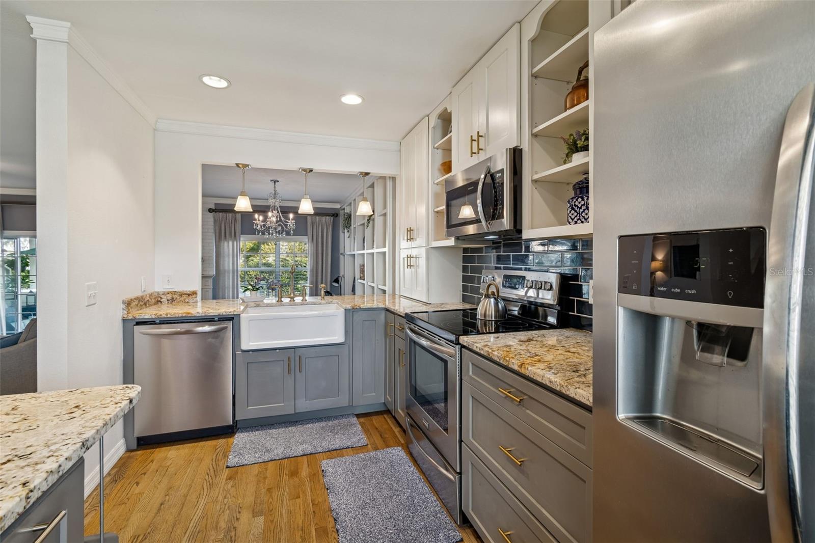 Image 21 of 86 For 5220 Russell Street 36