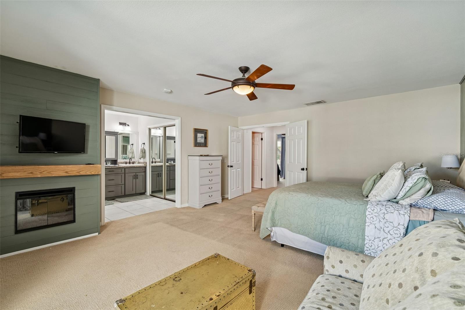 Image 41 of 86 For 5220 Russell Street 36