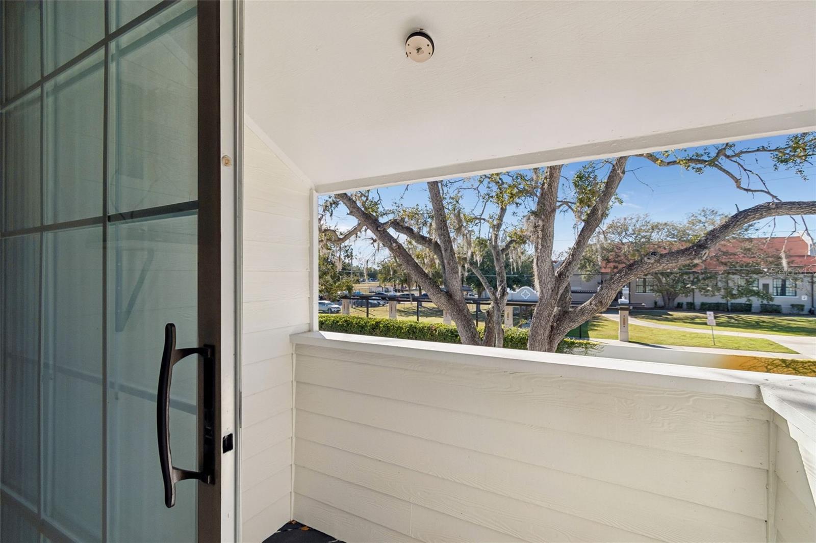 Image 50 of 86 For 5220 Russell Street 36