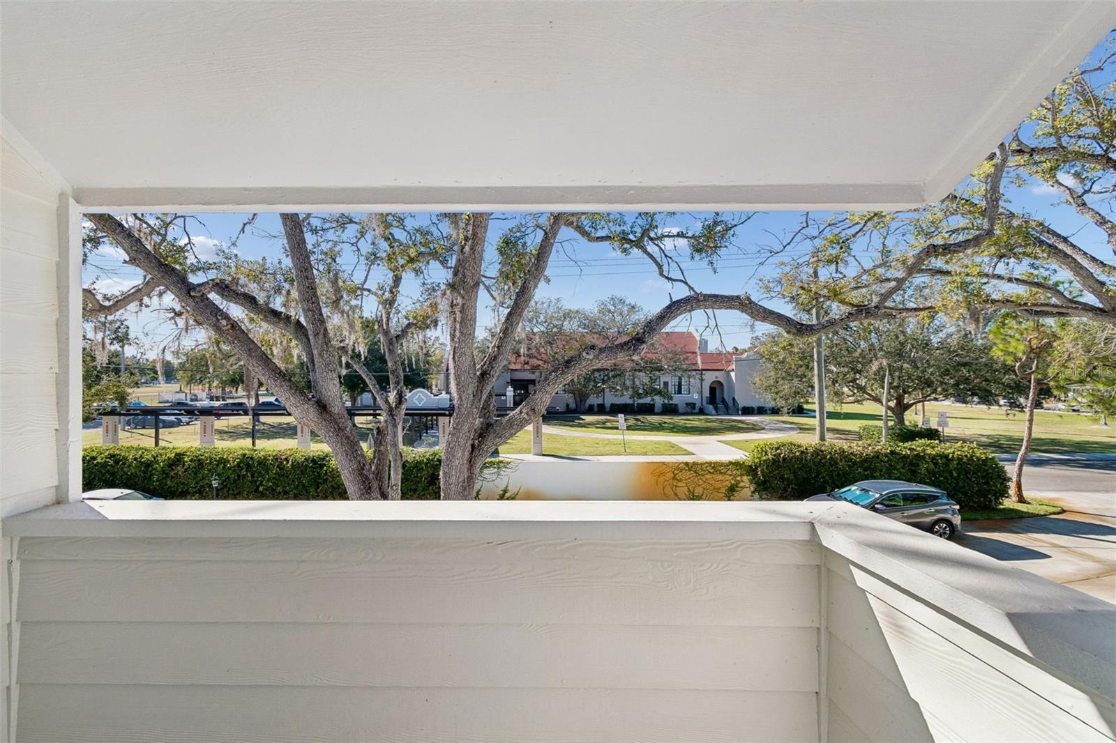 Image 51 of 86 For 5220 Russell Street 36