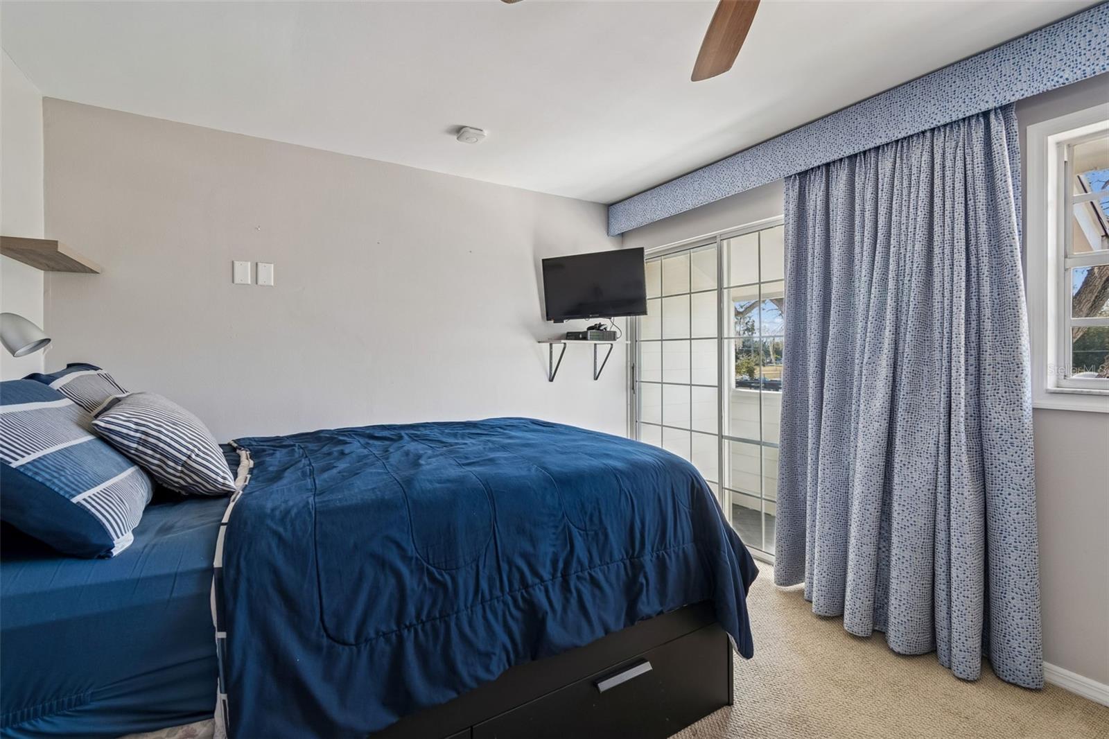 Image 56 of 86 For 5220 Russell Street 36