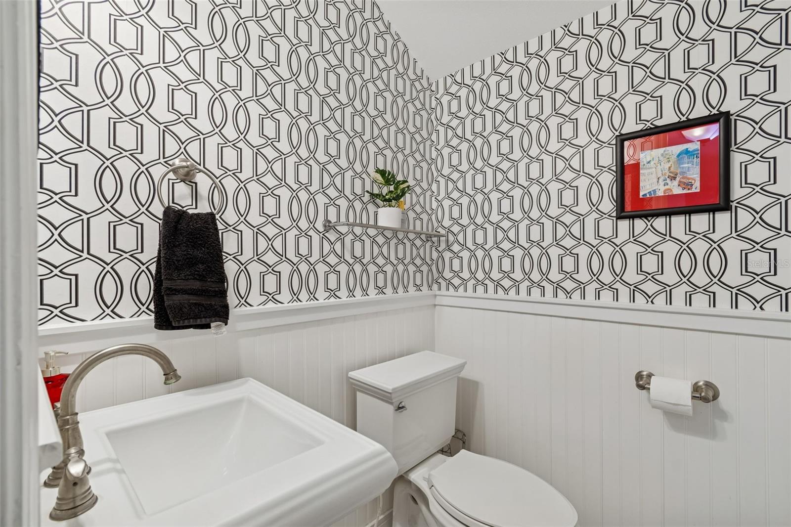 Image 7 of 86 For 5220 Russell Street 36