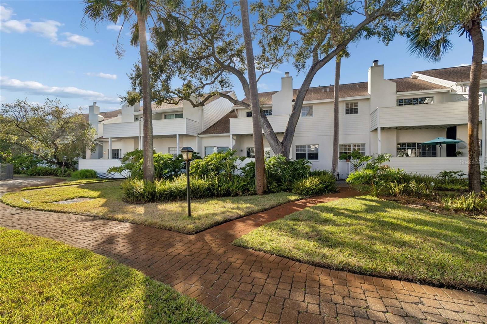 Image 71 of 86 For 5220 Russell Street 36