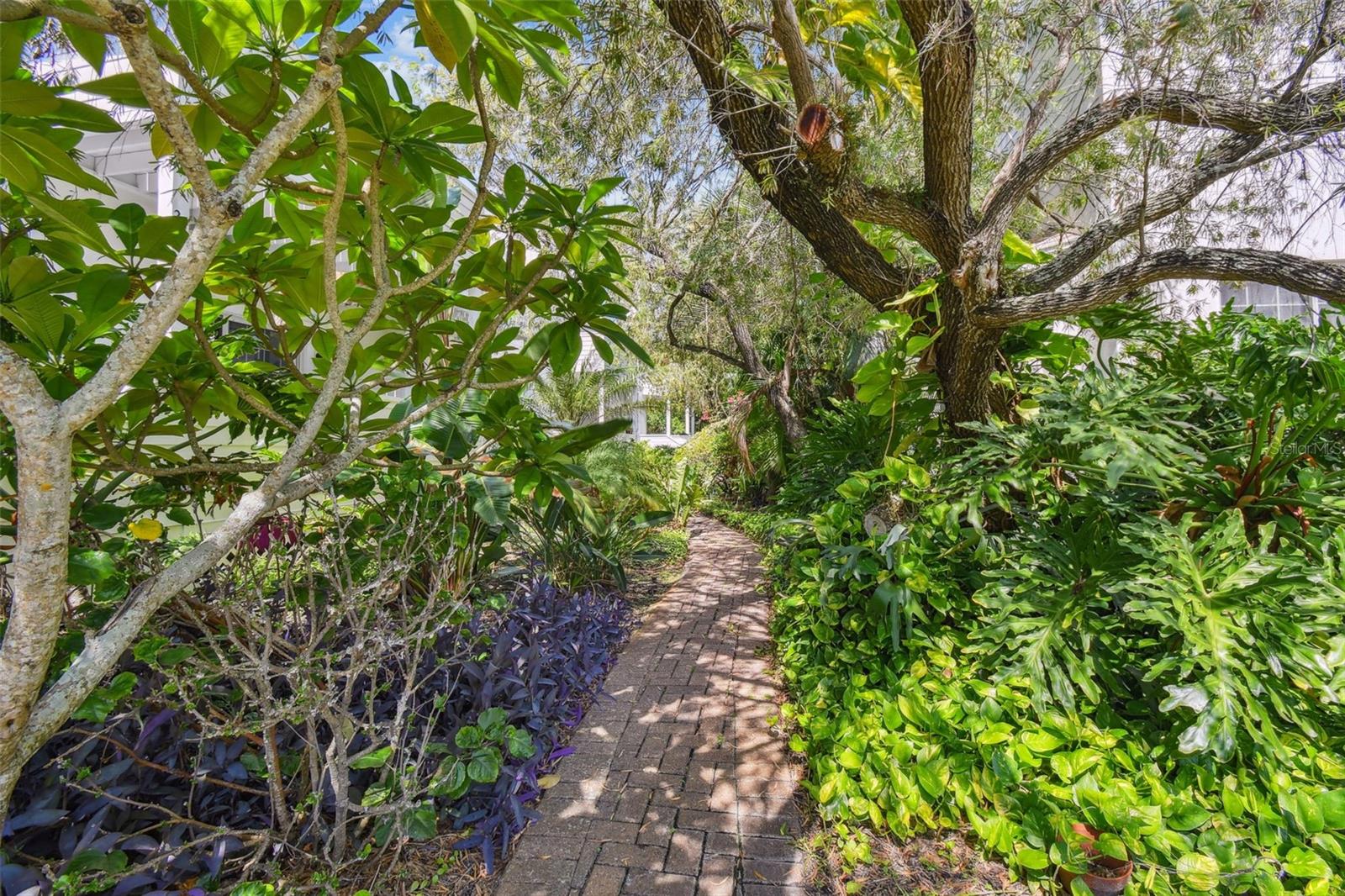 Image 82 of 86 For 5220 Russell Street 36