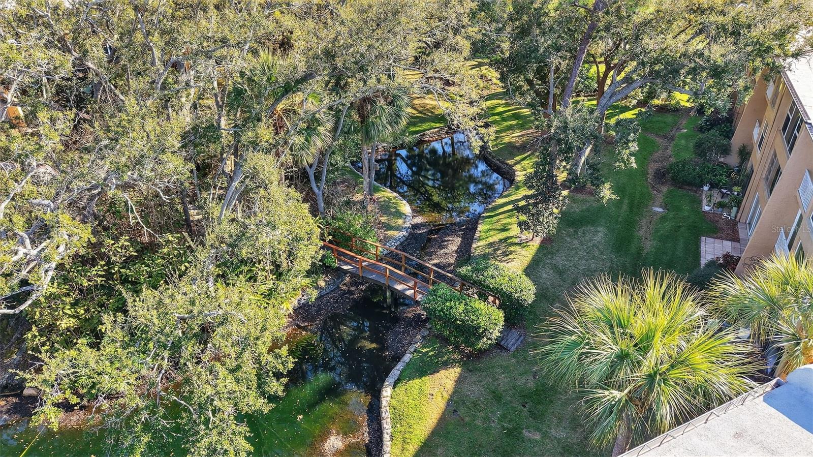 Image 29 of 37 For 225 Country Club Drive D239