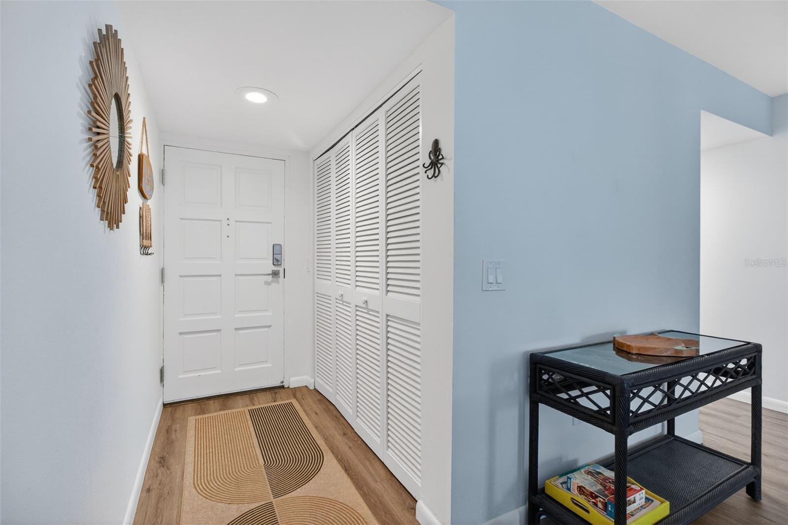 Image 4 of 37 For 225 Country Club Drive D239