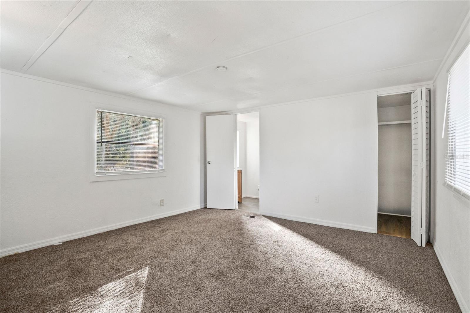 Image 11 of 30 For 10205 Burton Street