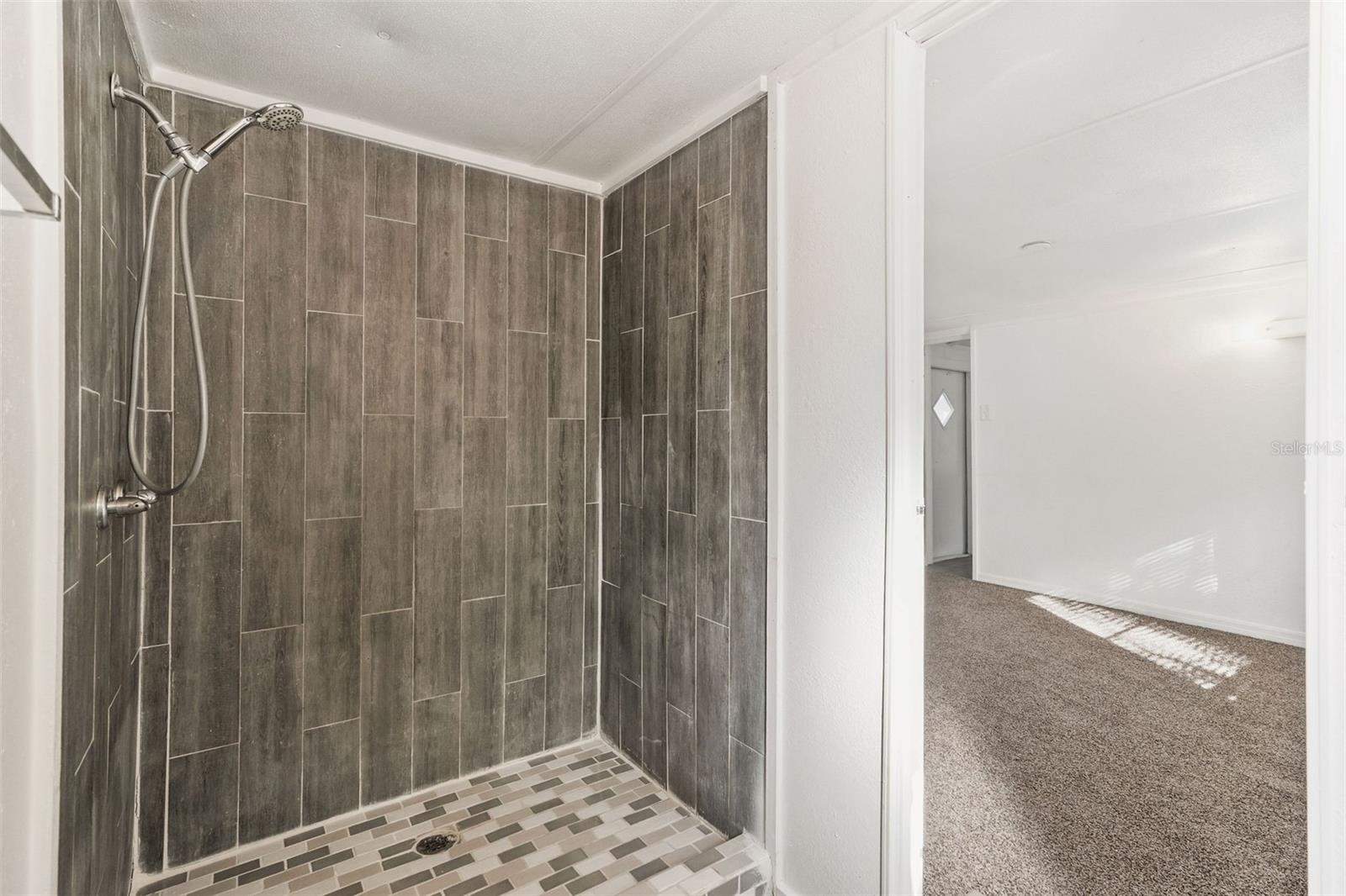 Image 12 of 30 For 10205 Burton Street