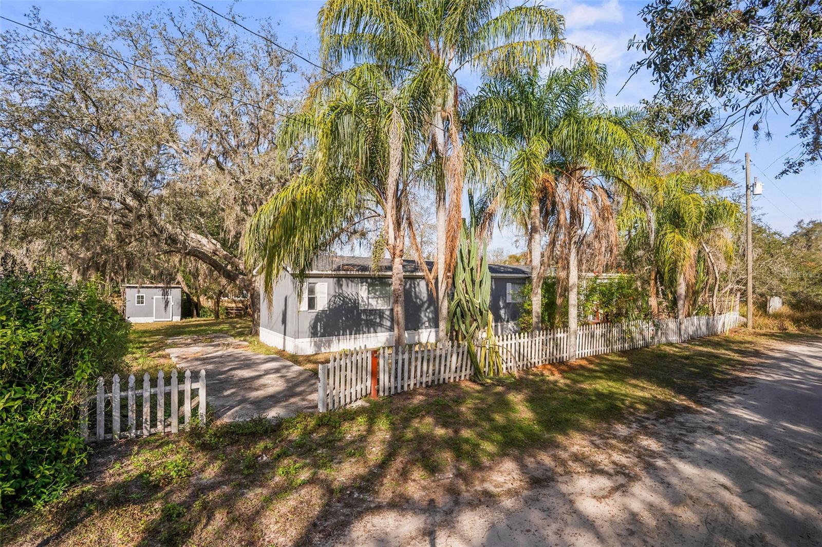 Image 19 of 30 For 10205 Burton Street