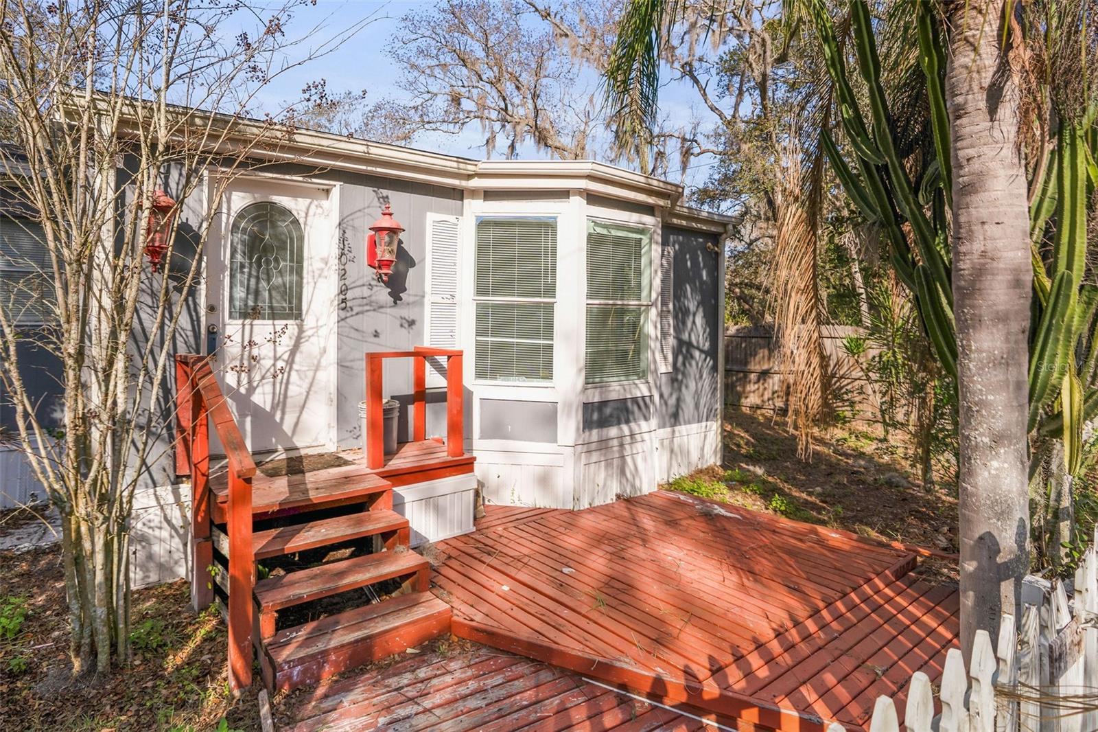 Image 20 of 30 For 10205 Burton Street