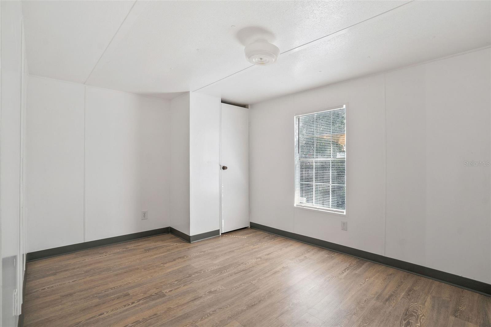 Image 9 of 20 For 9342 Labelle Street