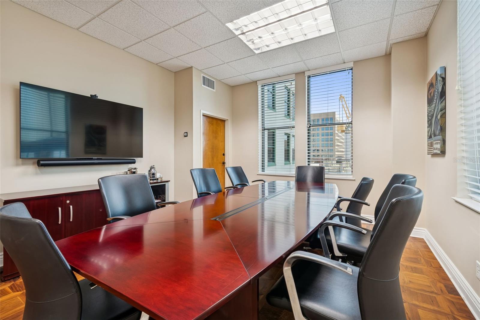 Image 11 of 100 For 707 Franklin Street 6