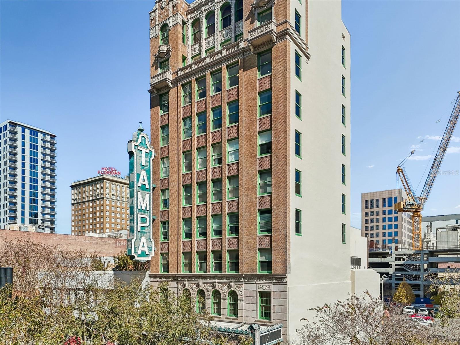 Image 2 of 100 For 707 Franklin Street 6