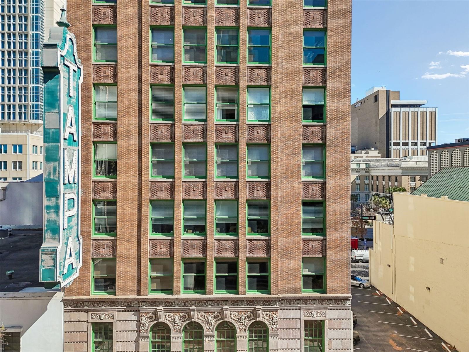 Image 76 of 100 For 707 Franklin Street 6