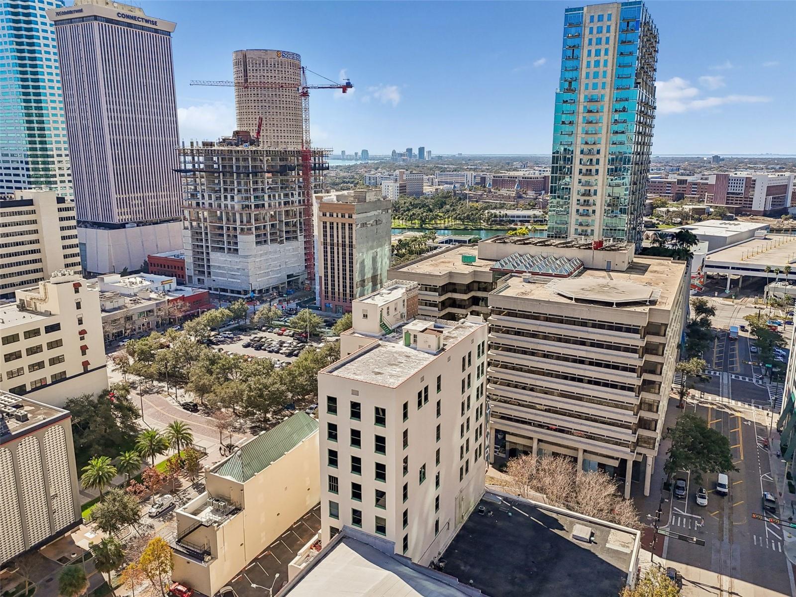 Image 84 of 100 For 707 Franklin Street 6