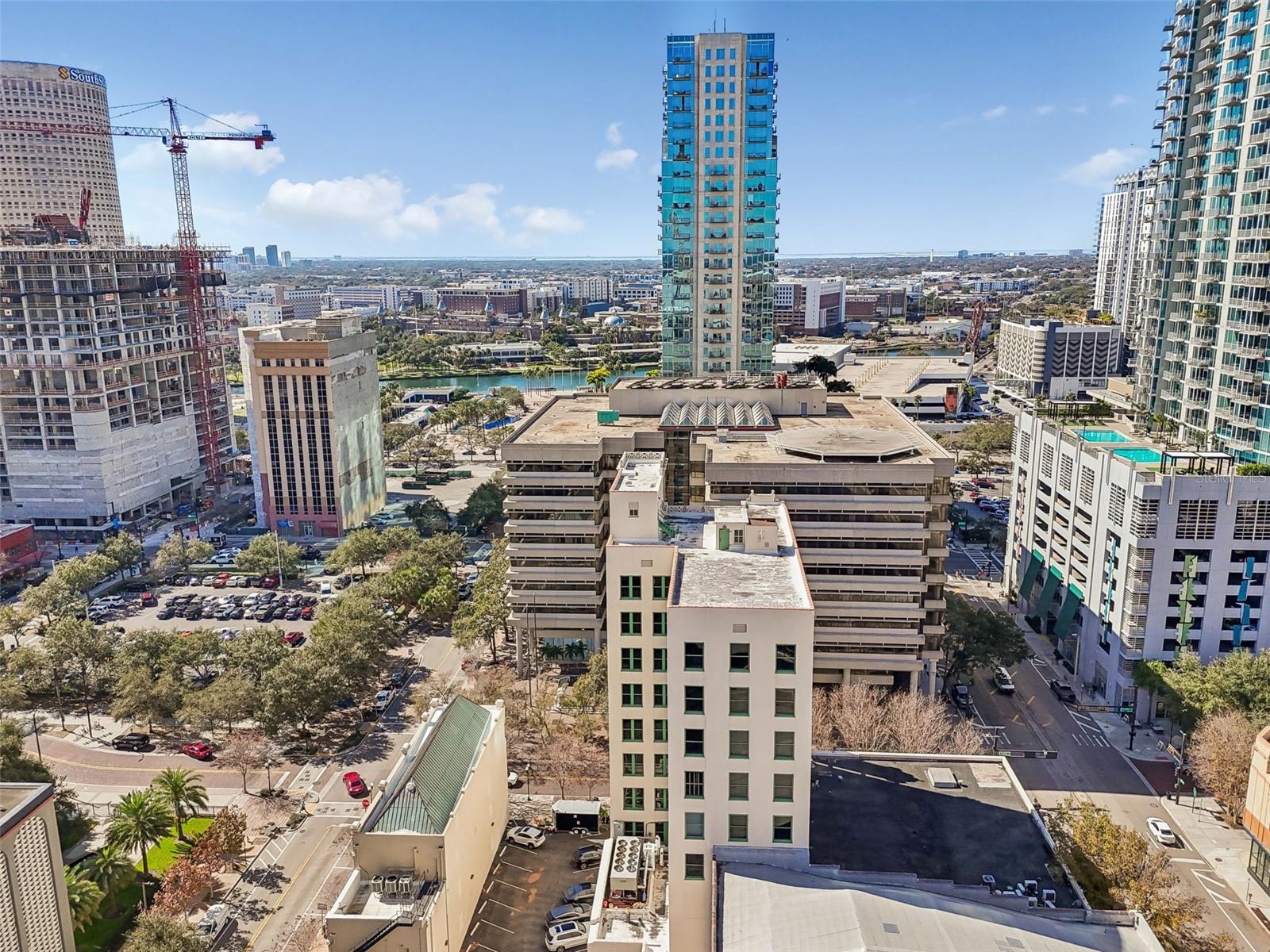 Image 85 of 100 For 707 Franklin Street 6