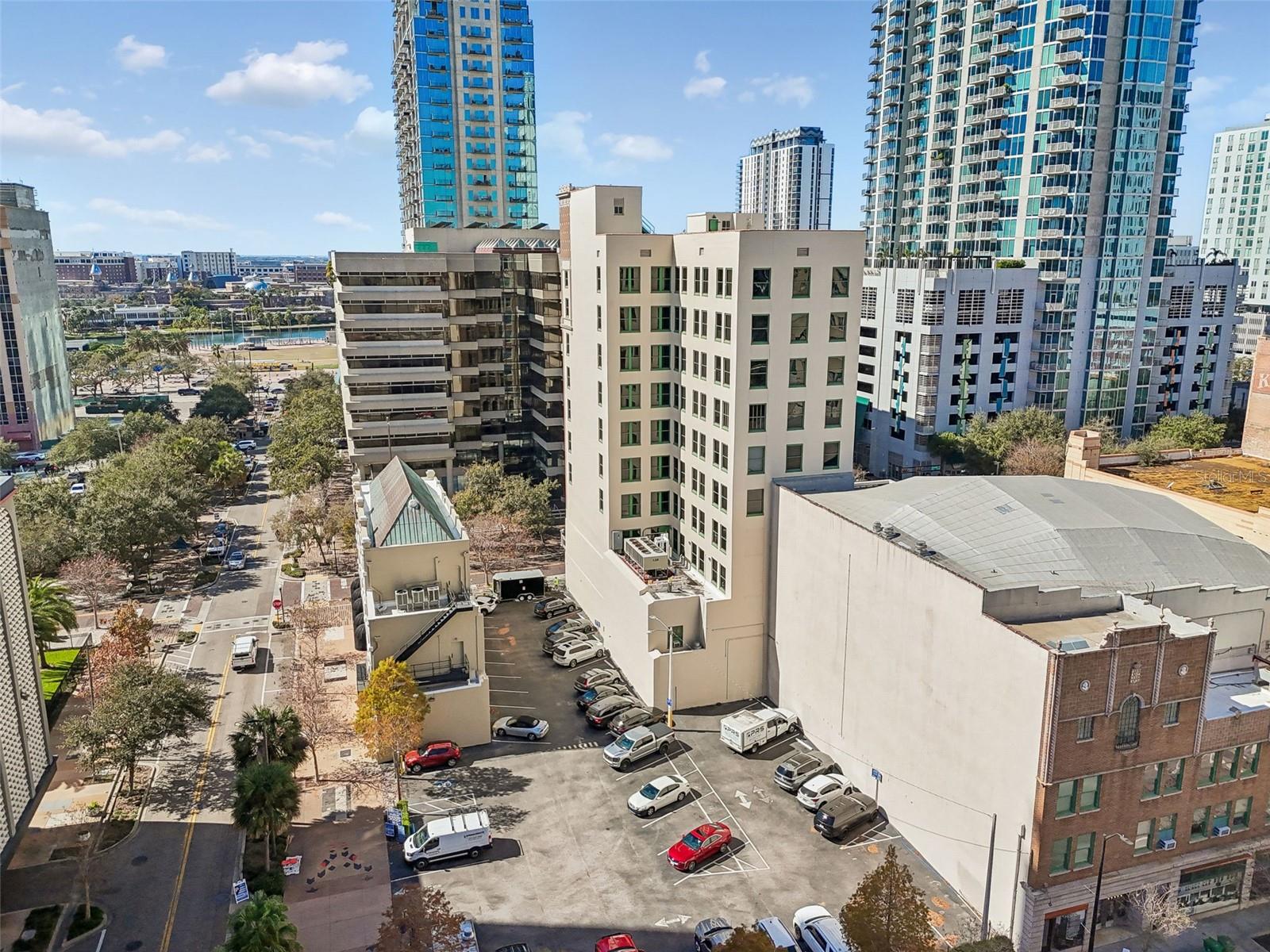 Image 89 of 100 For 707 Franklin Street 6