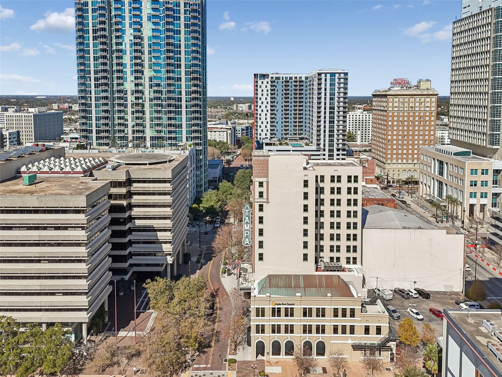 Image 94 of 100 For 707 Franklin Street 6