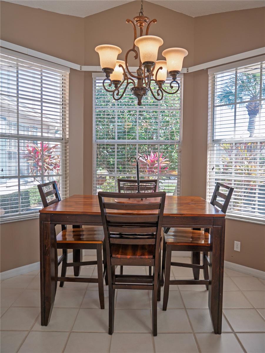 Image 19 of 48 For 4054 Caddie Drive E