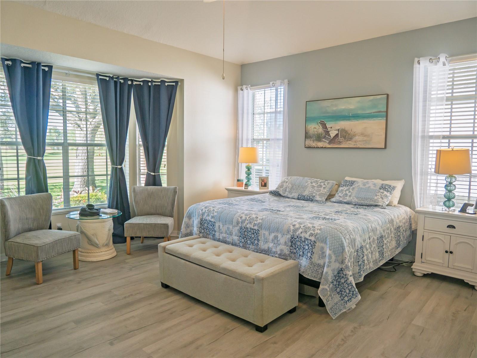 Image 20 of 48 For 4054 Caddie Drive E