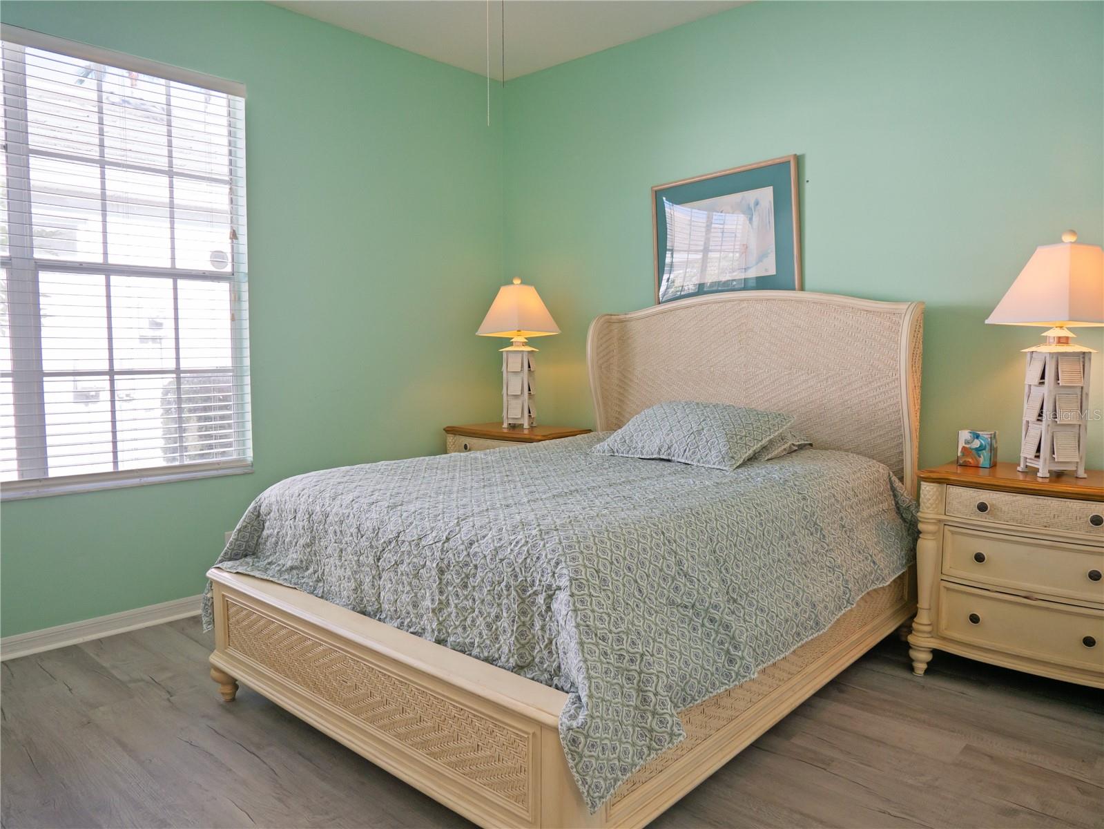 Image 26 of 48 For 4054 Caddie Drive E