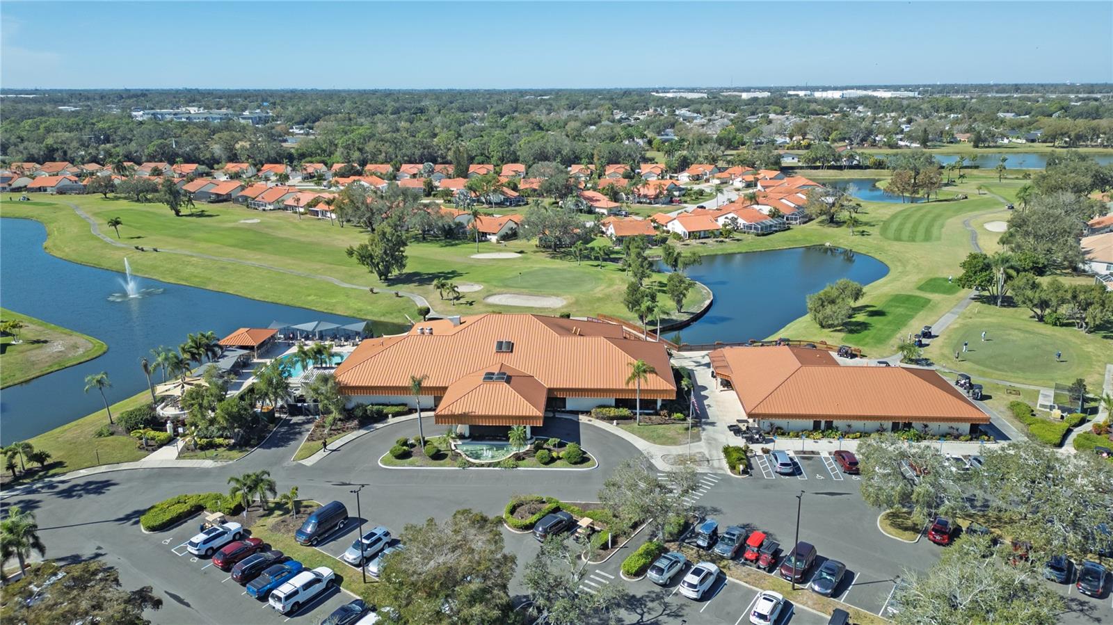 Image 33 of 48 For 4054 Caddie Drive E