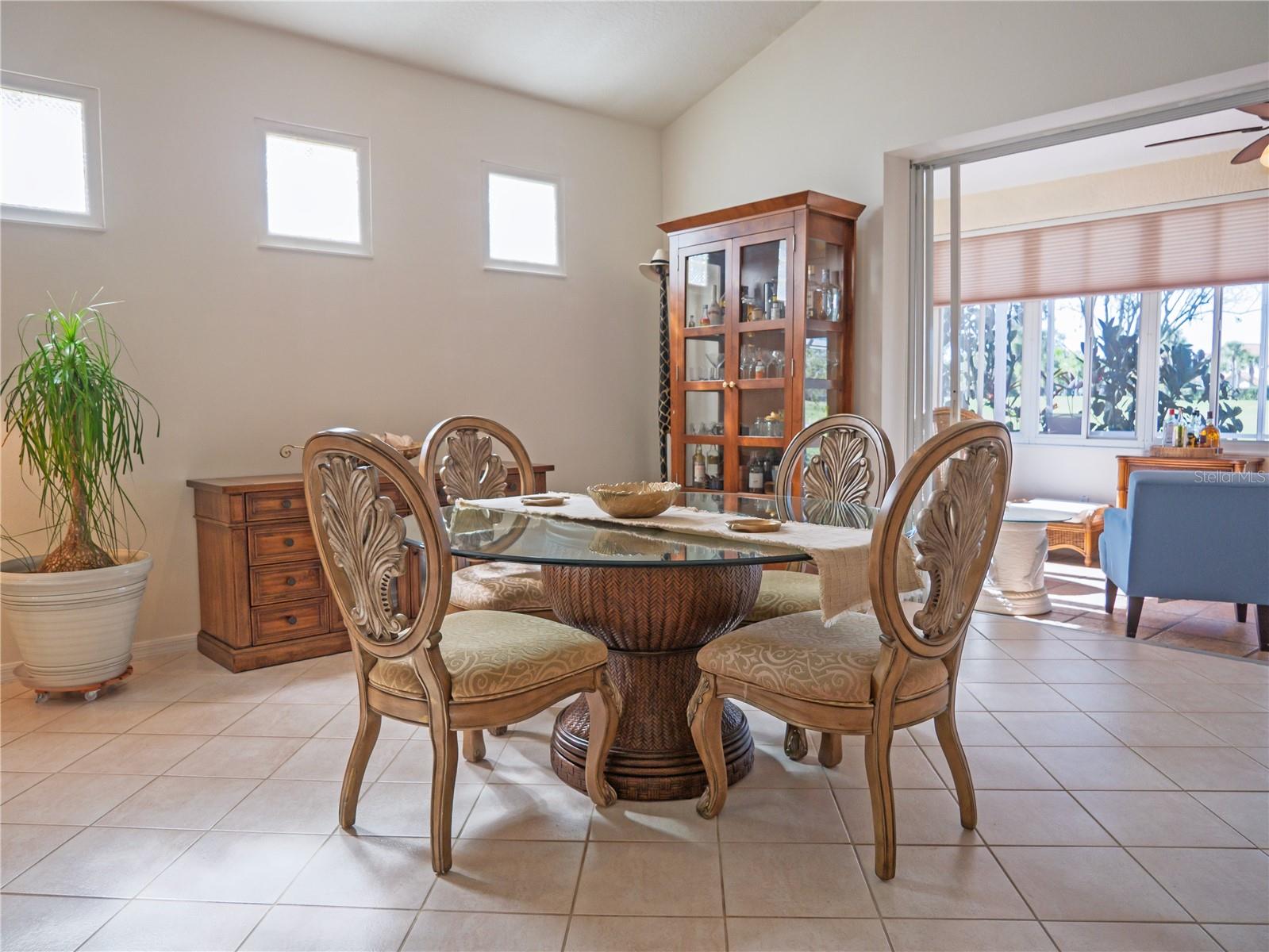 Image 8 of 48 For 4054 Caddie Drive E