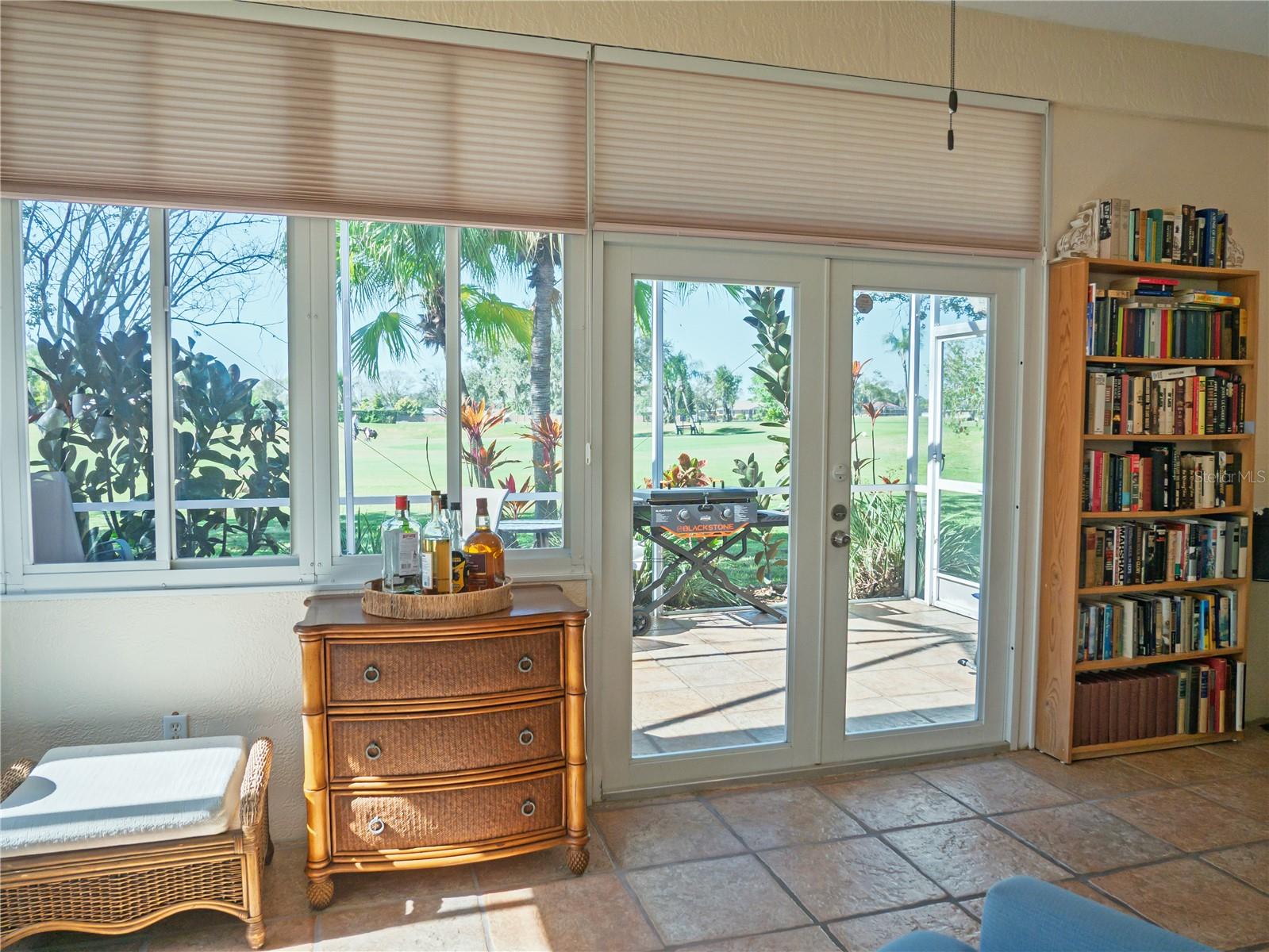 Image 9 of 48 For 4054 Caddie Drive E